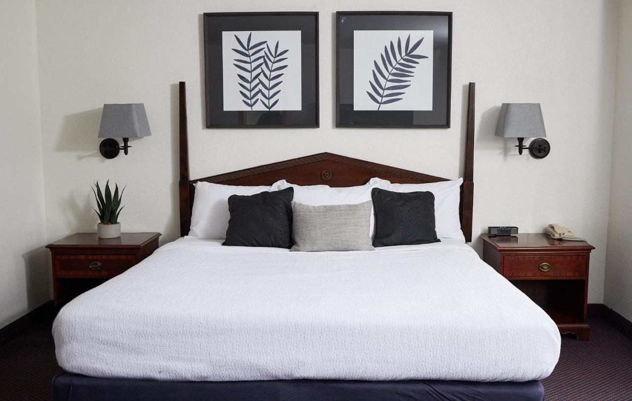 Mclure Hotel Wheeling Eksteriør bilde
